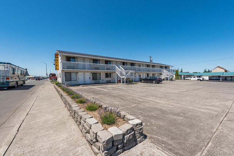 Others 5, Sundowner Motel Sequim, Clallam