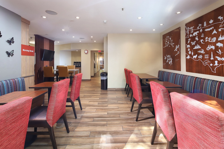 Food & Drinks 5, TOWNEPLACE SUITES BY MARRIOTT TUCSON, Pima