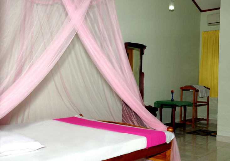 Bedroom 2, Tissa Resort, Thissamaharama