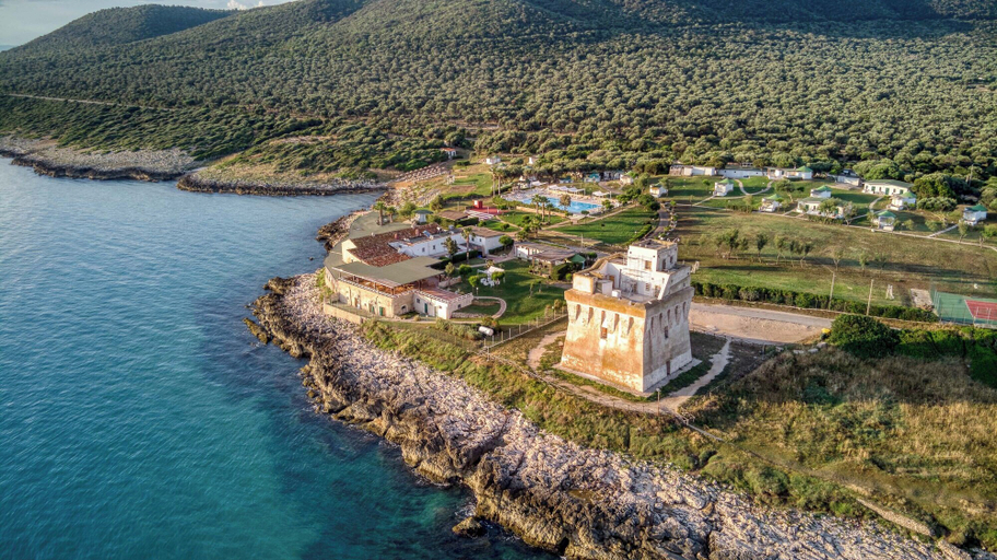 Exterior & Views 2, Cala del Principe, Foggia