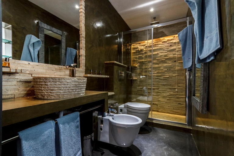 Bathroom 3, Ocean Suites