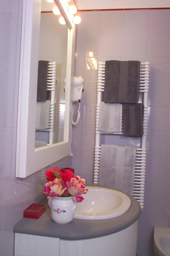 Bathroom, Stazione di Posta San Gemini, Terni