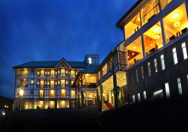 Exterior & Views