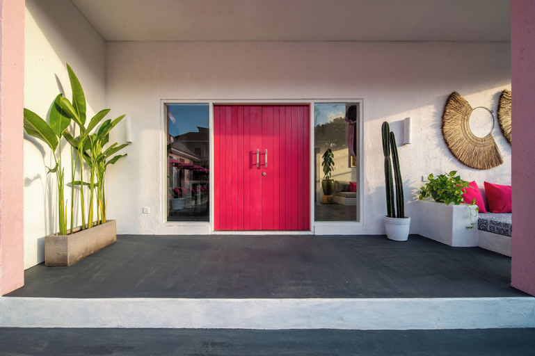 PinkPrivate Balangan - for Cool Adults Only, Badung