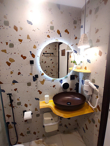 Bathroom 4, Creta Star Apartments, Crete