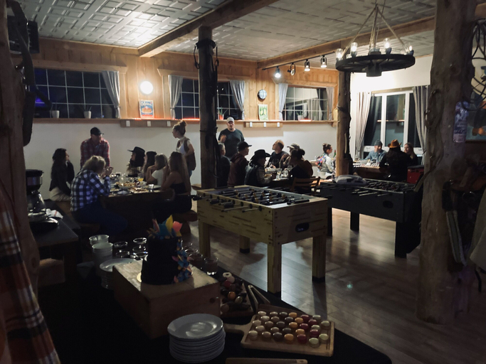 Food & Drinks 4, Ranch Tremblant, Dormatory, Les Laurentides