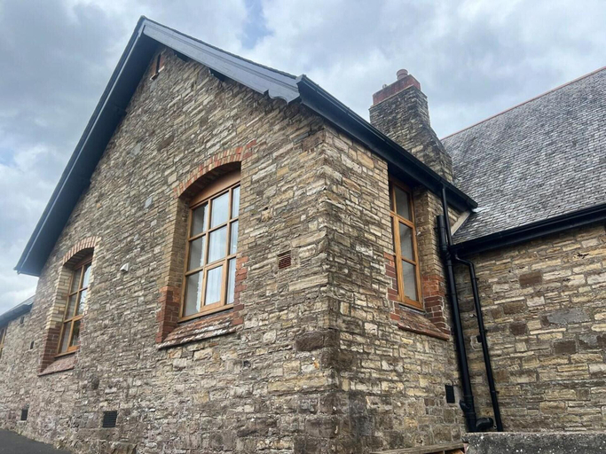 Exterior 2, Barnstaple - Apartment- Sleeps 2 - Parking, Devon