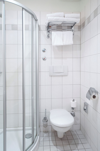 Bathroom 5, Hotel Franziskushöhe, Main-Spessart