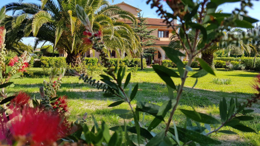 Others 5, Villa Mandrioli, Livorno