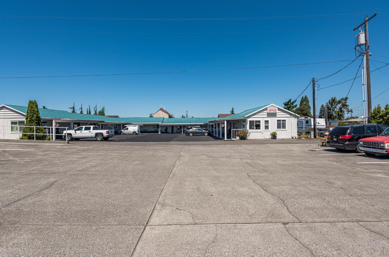 Others 3, Sundowner Motel Sequim, Clallam