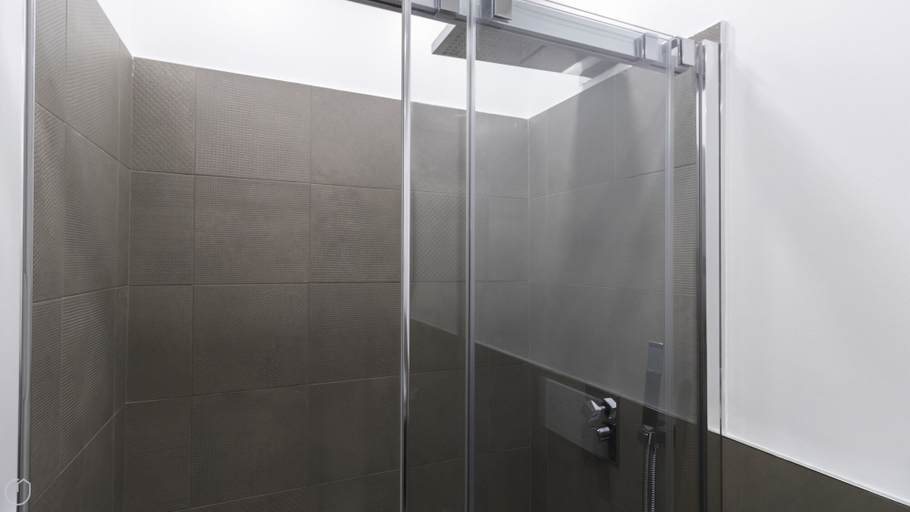 Bathroom 2, Italianway - Tartaglia 19, Milano