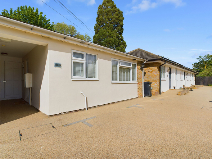 Exterior & Views 2, Charming Studio With Free Parking in Chelmsford, Essex