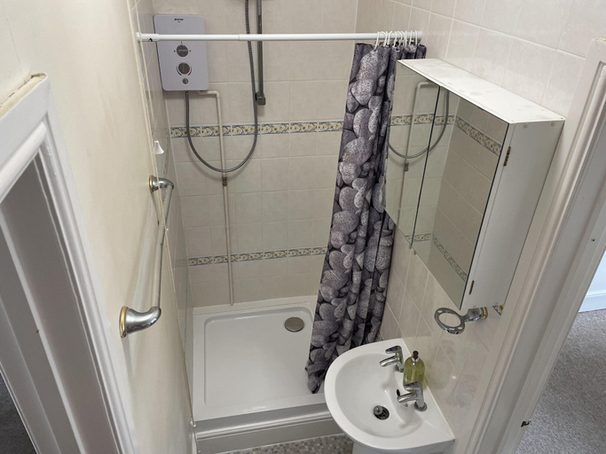 Bathroom, St Michael's Holiday Home, Poole