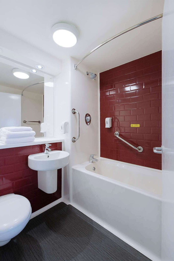 Bathroom 4, Travelodge Manchester Central, Manchester