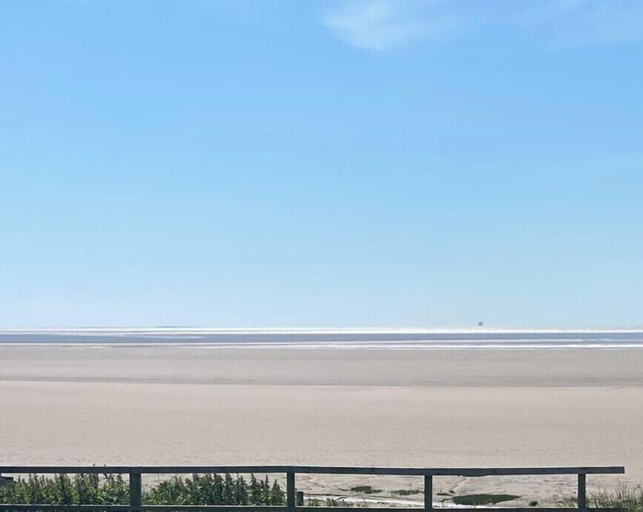 Beach 4, Beachside Lodge - Sleeps 6 - Pets ok - Plus Parking, Lancashire