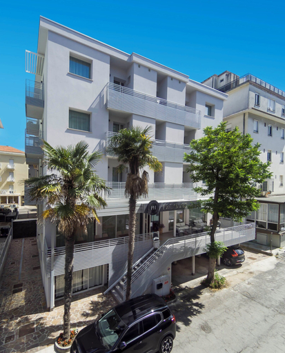 Exterior & Views 2, B&B Primrose Residence Hotel, Rimini