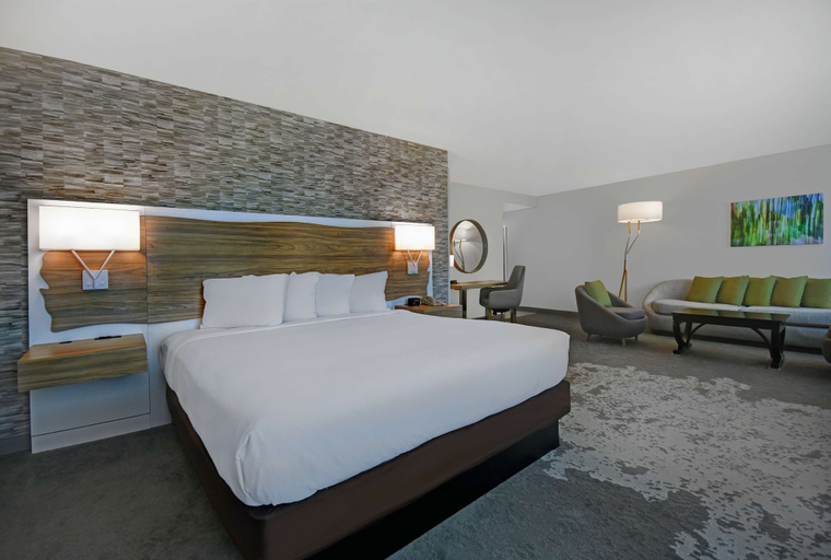 Bedroom 3, Hilton Hasbrouck Heights/Meadowlands, Bergen