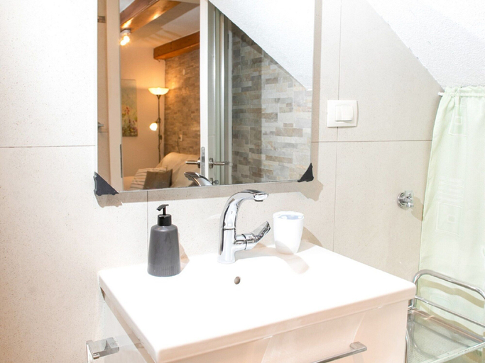 Bathroom 4, Adorable Holiday Home With Pool and Terrace, Bale