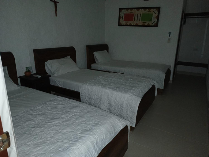 Bedroom 2, Hotel Villa Maritza, Melgar