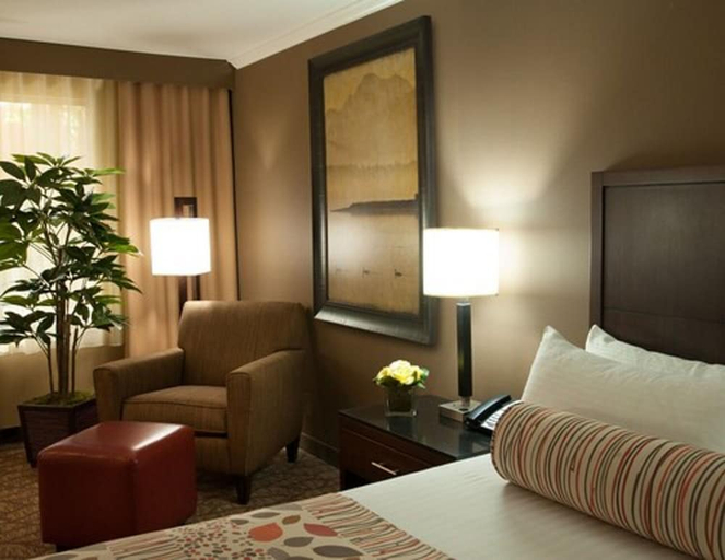 Bedroom 2, Airtel Plaza Hotel and Conference Center, Los Angeles