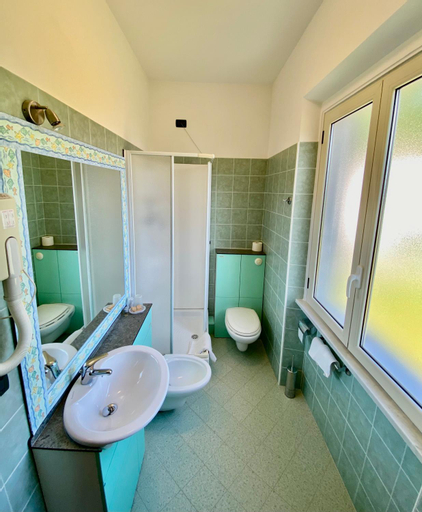 Bathroom 8