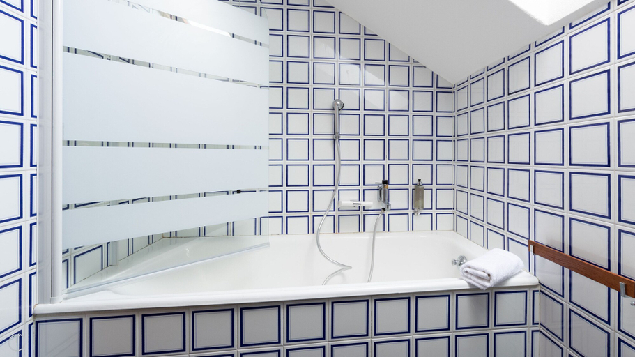 Bathroom 4, Italianway - Capitano Grandi 5, Sondrio