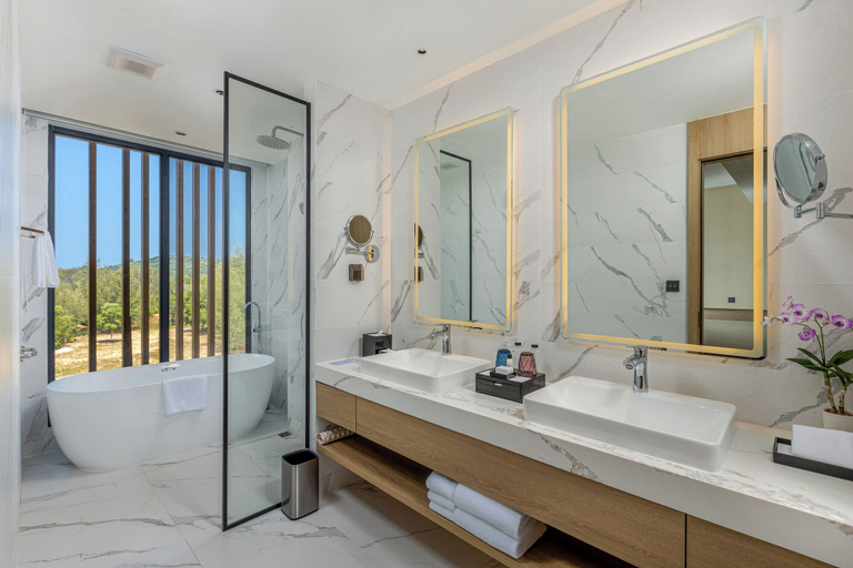 Bathroom 4, Laya Resort Phuket, Phuket Island