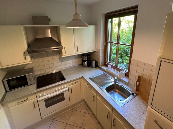 Others 5, Holiday home in the Knullgebirge with balcony, Hersfeld-Rotenburg