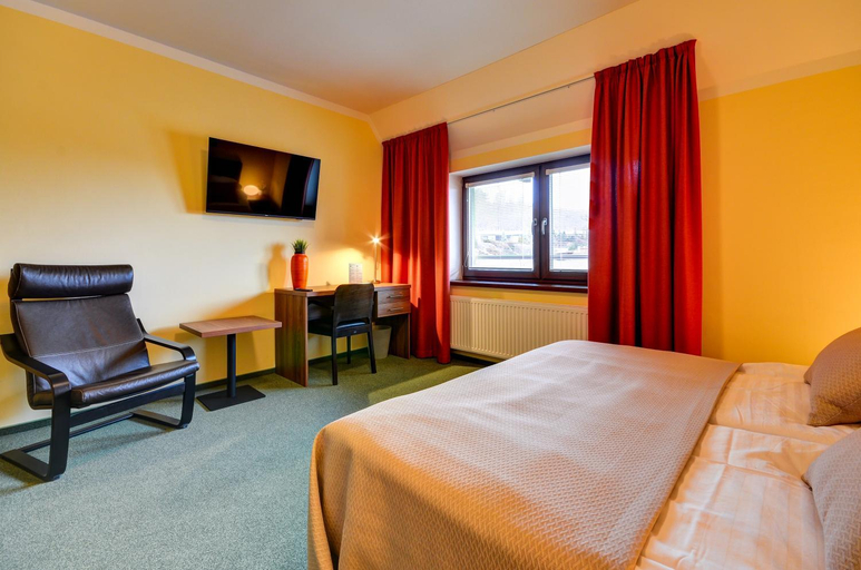 Bedroom 2, Hotel Hermes, Bruntál