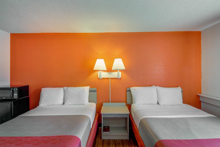 Bedroom 2, Motel6 Wichita, Kansas, Sedgwick