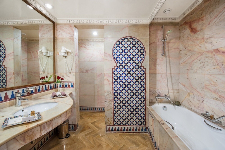Bathroom 4, Hotel Club Val d'Anfa, Casablanca