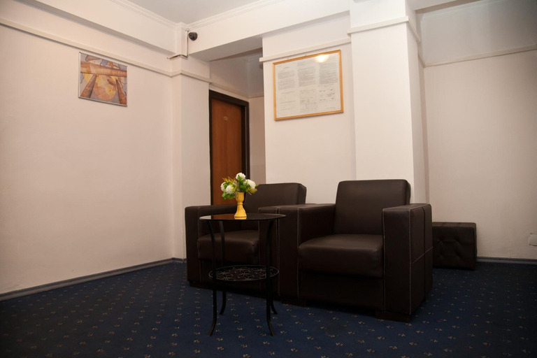 Others 3, Hotel Metropol, Pitesti