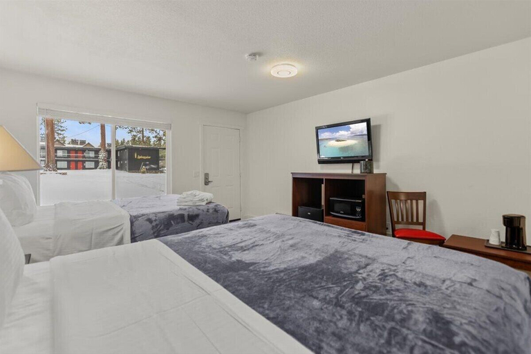 Bedroom 3, Ambassador Lake Tahoe, El Dorado