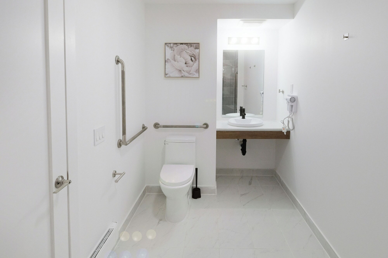 Bathroom 5, Stay Inn Muskoka, Muskoka