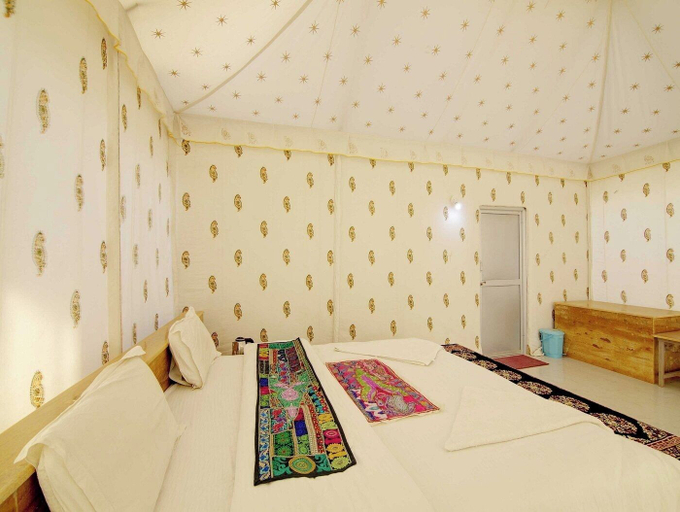 Bedroom, The Escape Luxury Desert Resort, Jaisalmer
