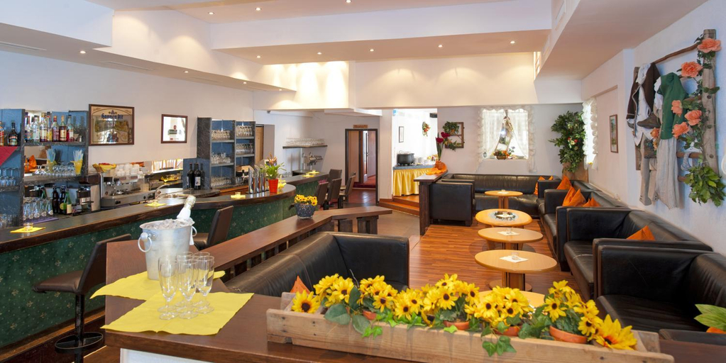 Food & Drinks 4, Clubhotel Gotzens, Innsbruck Land
