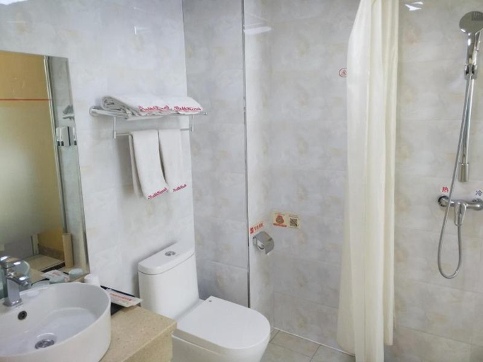 Bathroom 4, GreenTree Inn Xinzhou Dai District 108 State Road Shell Hotel, Xinzhou