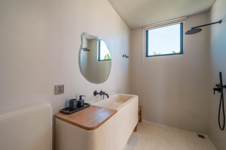 Bathroom 4, Berawa Breeze: Chic 4BR Beachside Oasis with Sauna, Badung