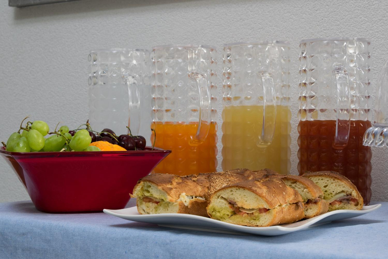 Food & Drinks