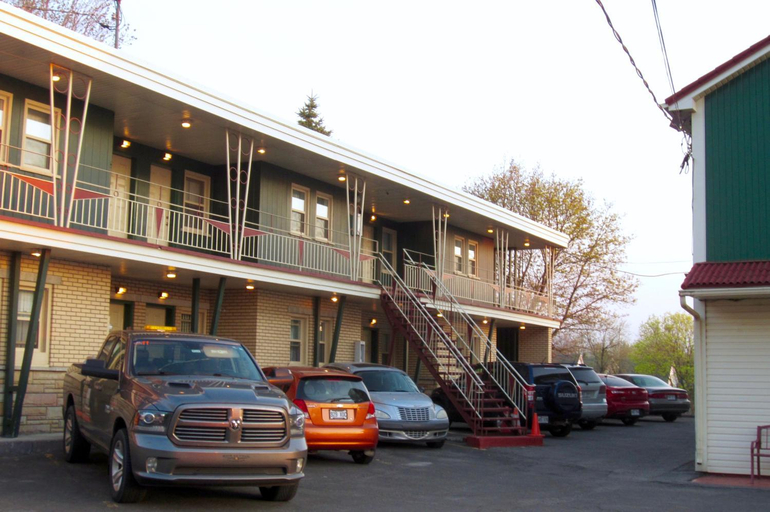 Others 5, Motel Saint-Hilaire, La Vallée-du-Richelieu