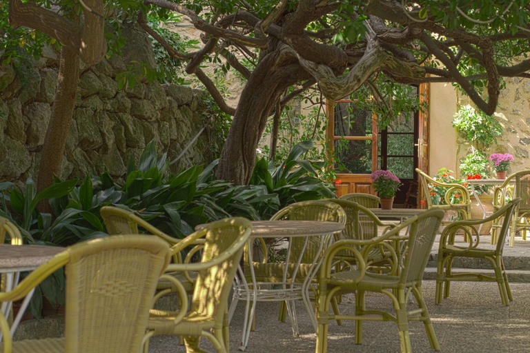 Others 5, Hostal Miramar, Baleares