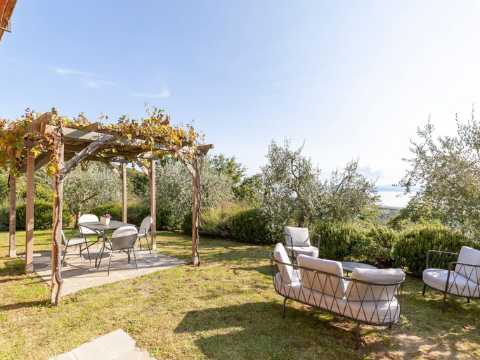 Others 5, Villa in Lisciano Niccone With Pool & Nature, Perugia