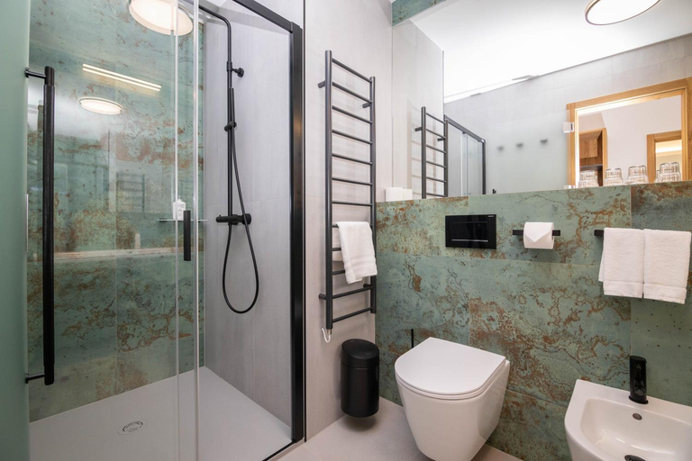 Bathroom 3, Erlebachova Bouda, hotel - Resort Svaty Frantisek, Trutnov