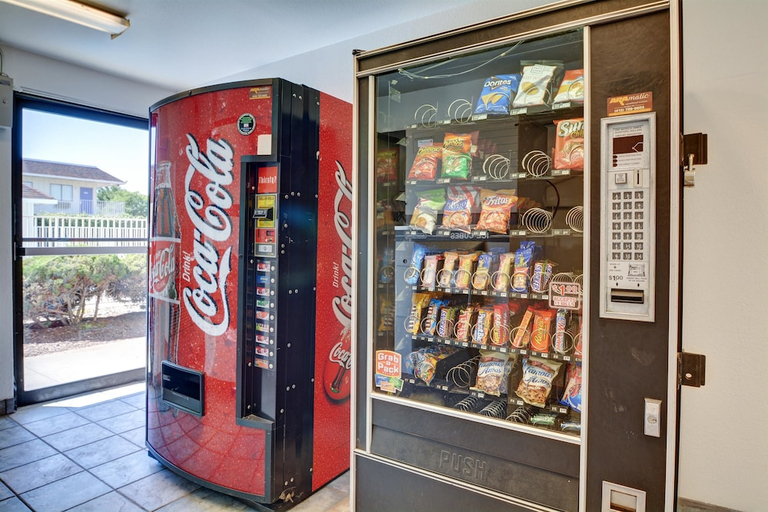 Food & Drinks, Motel6 Windsor Locks, CT - Hartford, Hartford