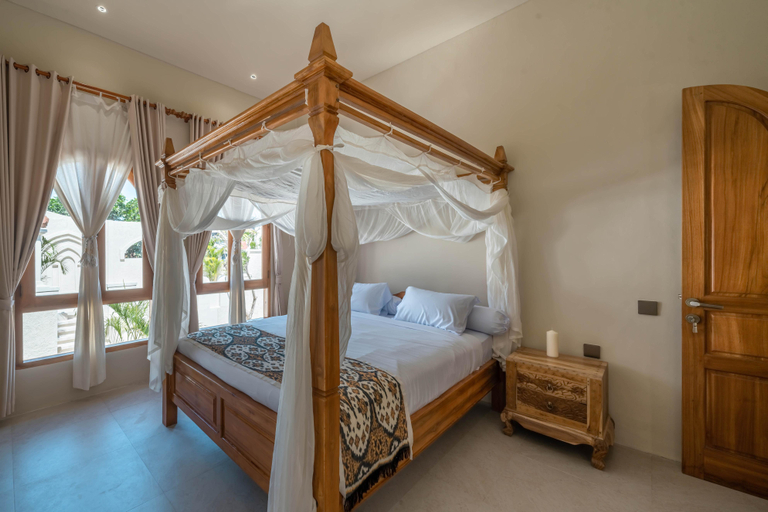 Bedroom 3, Yamuna: Enthralling 5BR Villa 3Min to Berawa Beach, Badung