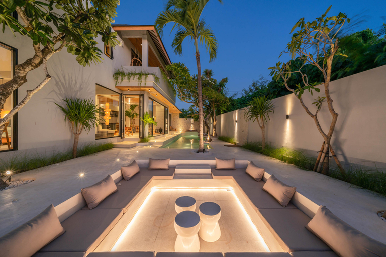 Exterior & Views 1, Villa Batu - Superb 4BR Rooftop Villa, Short Walk to The Beach, Badung
