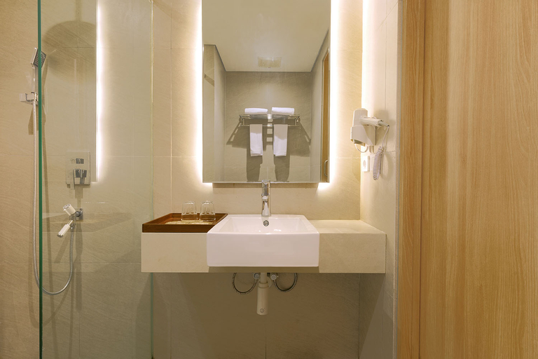 Bathroom 9