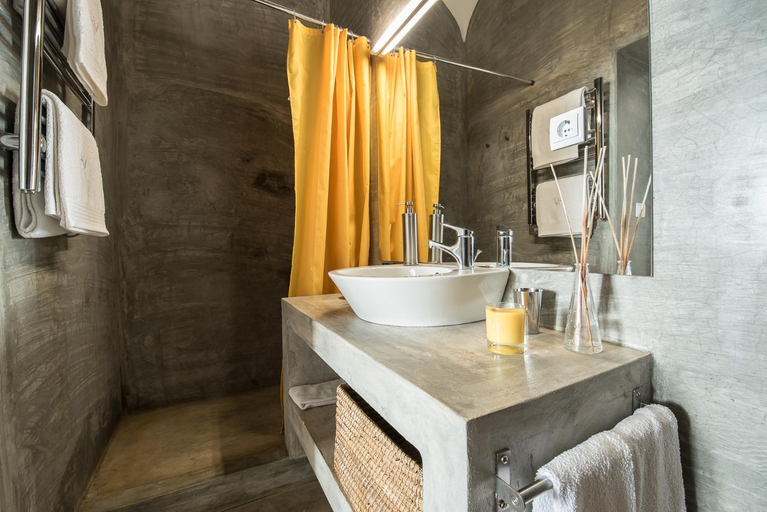 Bathroom 3, Herdade do Vau, Beja