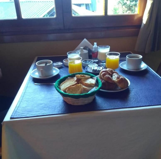 Food & Drinks 4, Posada de la Flor, Bariloche