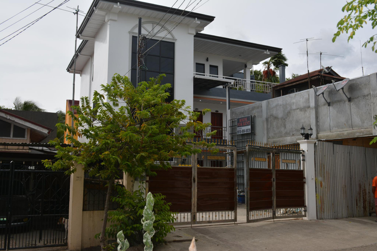 Others 4, Red Apartelle, Talisay City